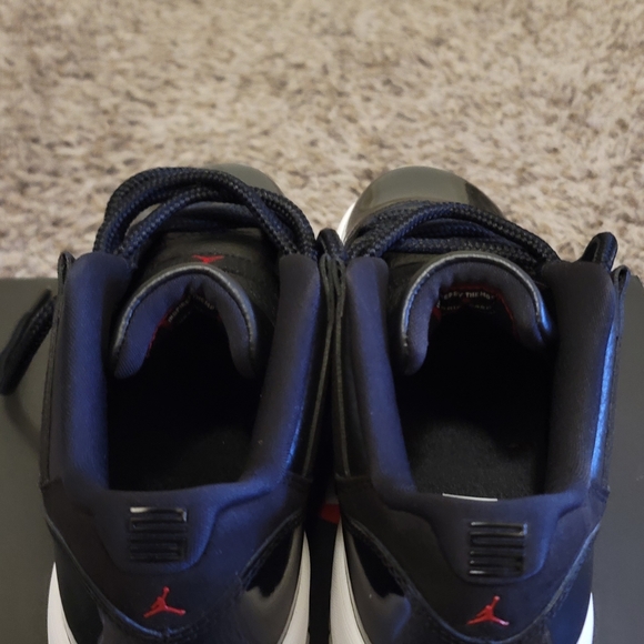 Air jordan 11 low - Picture 2 of 5